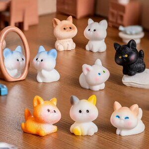 EIGHT Piece Cute Cartoon Kitty Cat Figurines Set Kids room Office Desk Decor